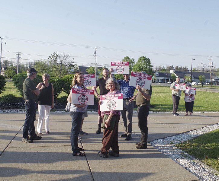 Proposed solar site draws crowd to planning board hearing